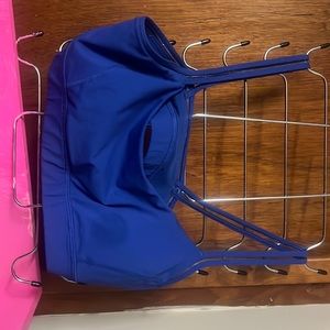 Sports bra bundle 2x Lululemon and 1x Pink VS Large $6.99 shipping